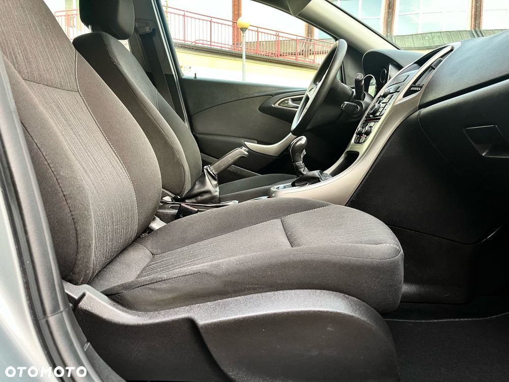 Opel Astra 1.6 Design Edition - 8