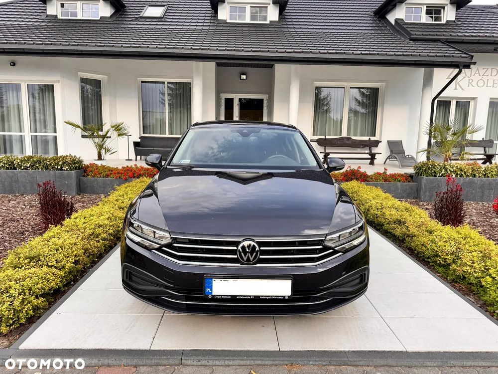 Volkswagen Passat - 2