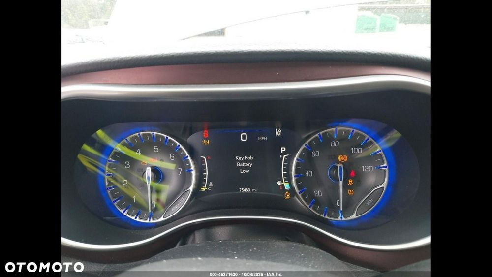 Chrysler Pacifica - 10
