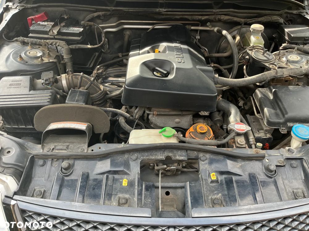 Suzuki Grand Vitara 2.0 - 21