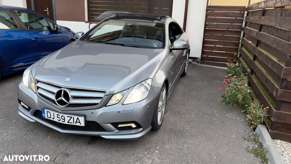 Mercedes-Benz E 220 CDI DPF BlueEFFICIENCY 7G-TRONIC Elegance - 3