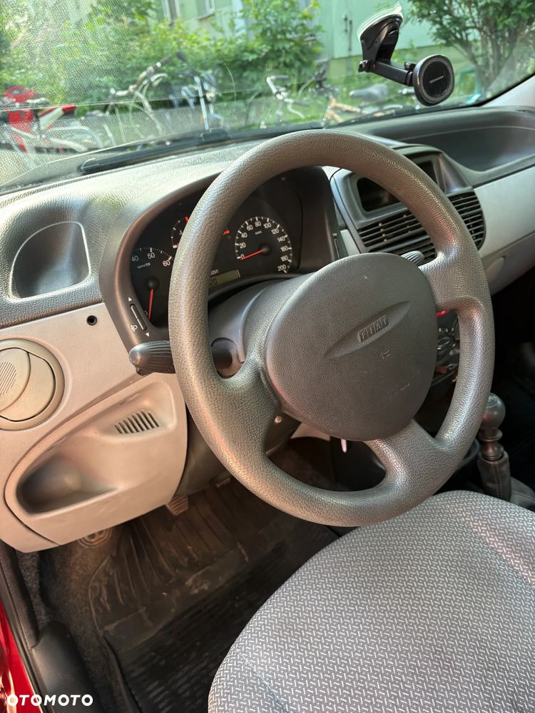 Fiat Punto 1.2 8V - 21