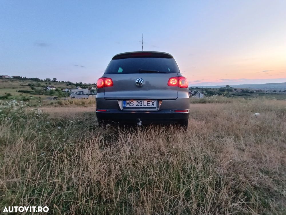 Volkswagen Tiguan 2.0 TDI DPF 4Motion Track&Field - 9