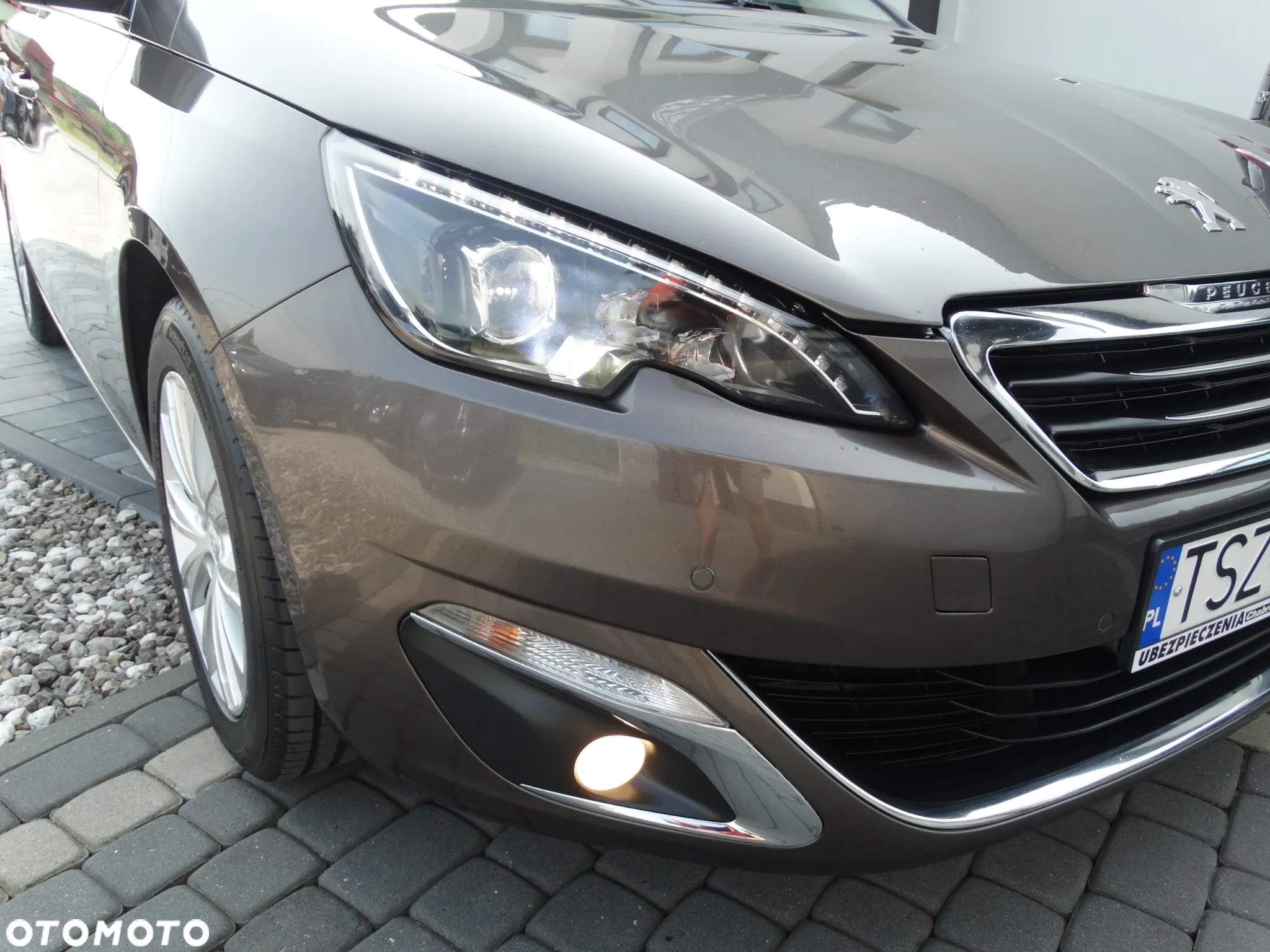 Peugeot 308 1.6 BlueHDi Allure S&S - 13