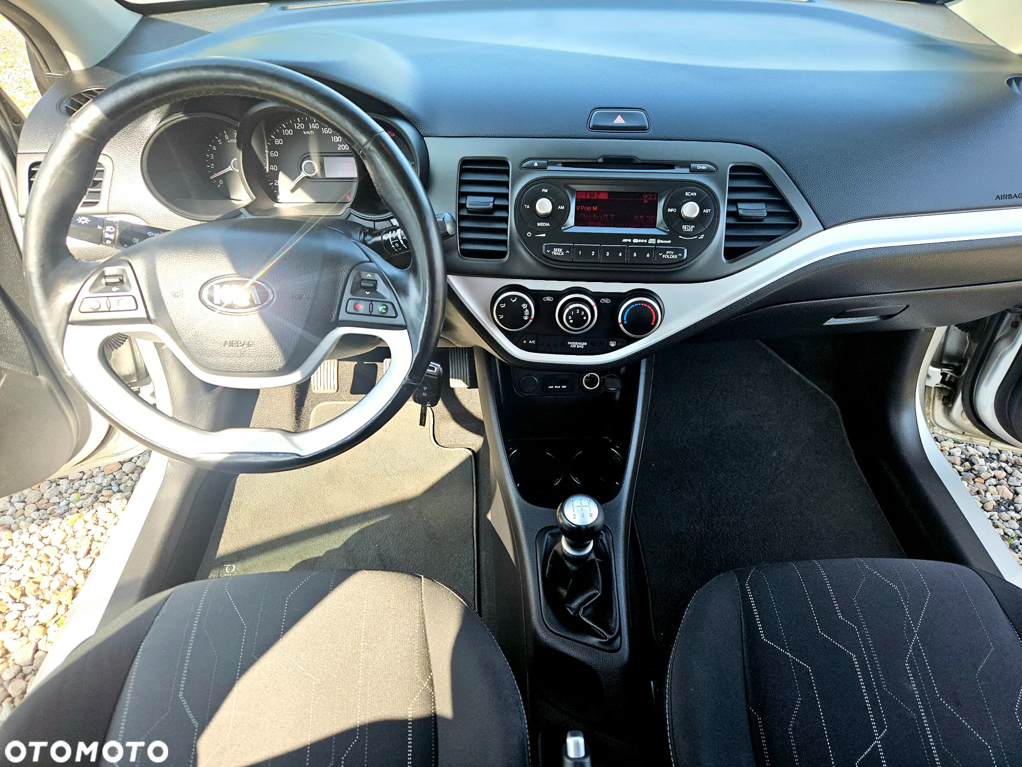 Kia Picanto 1.0 Dream Team Edition - 23