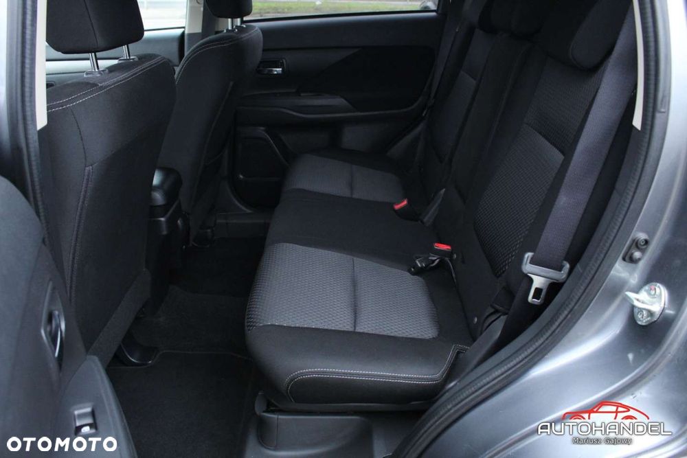 Mitsubishi Outlander - 20