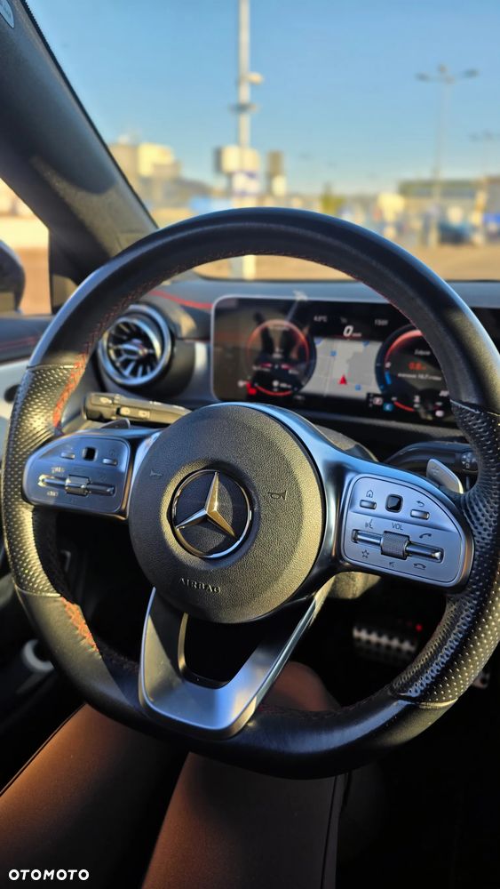 Mercedes-Benz CLA 200 d AMG Line 8G-DCT - 23