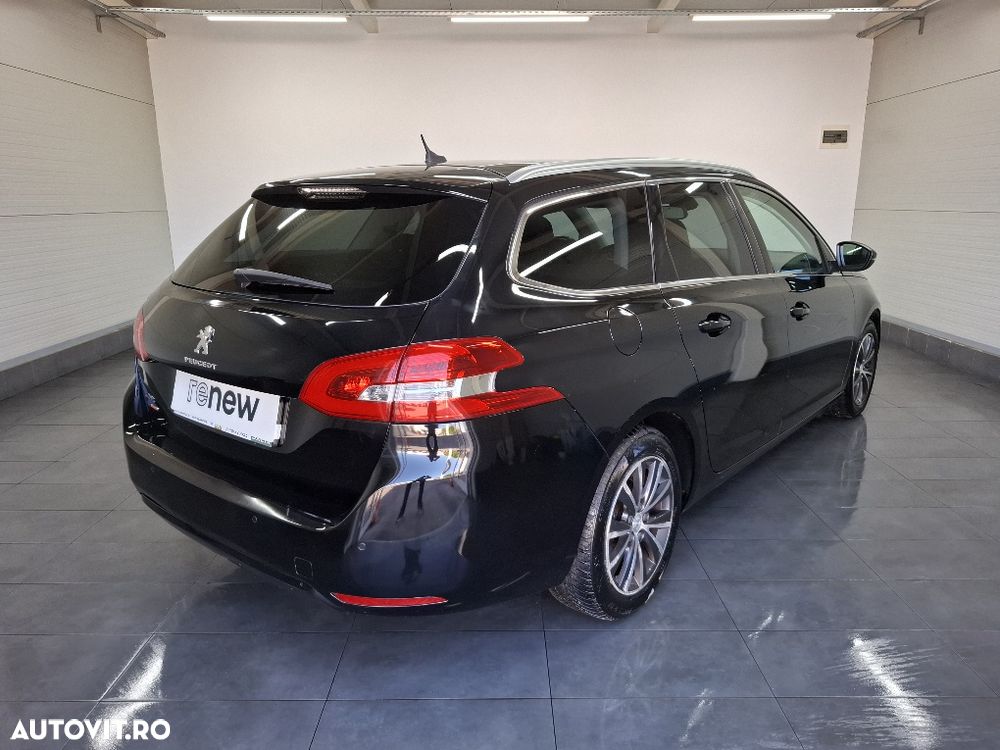Peugeot 308 1.2 L PureTech Turbo Allure - 2