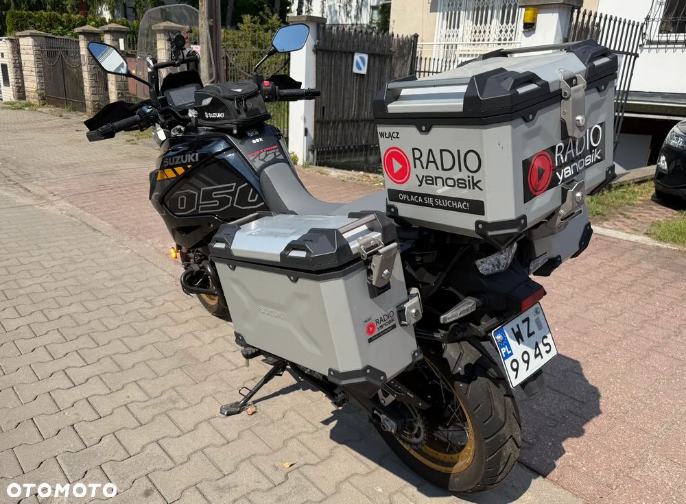 Suzuki V-STROM - 4