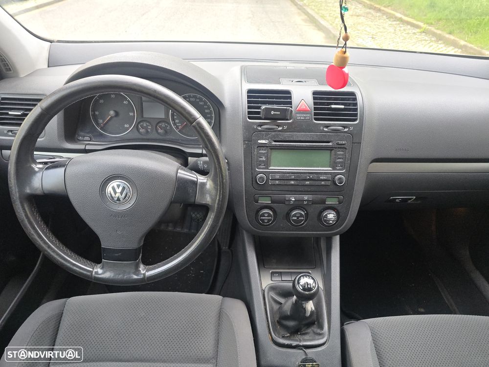 VW Golf 1.9 TDi BlueM. Confortline - 12