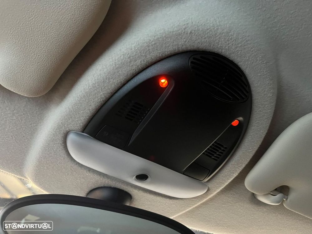 MINI 3 Portas One D - 19