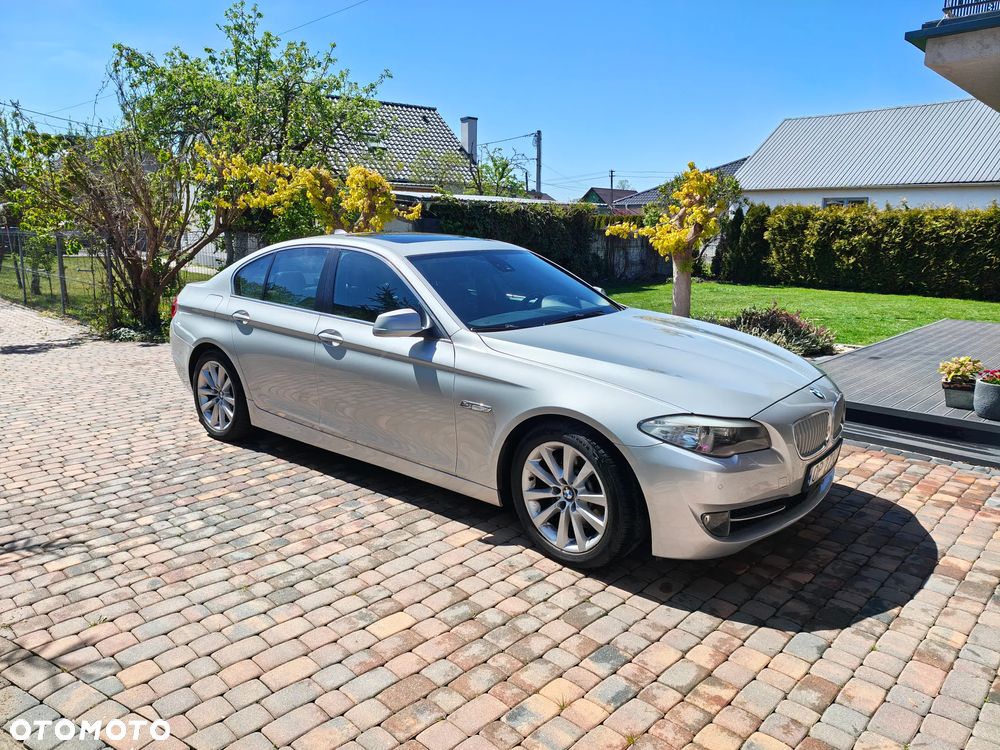 BMW Seria 5 530d Luxury Line - 2