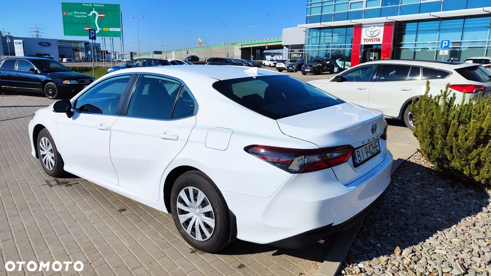 Toyota Camry - 6