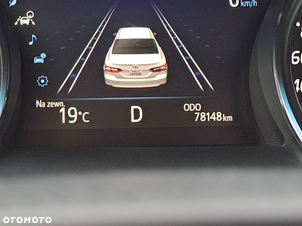Toyota Camry 2.5 Hybrid Comfort CVT - 17