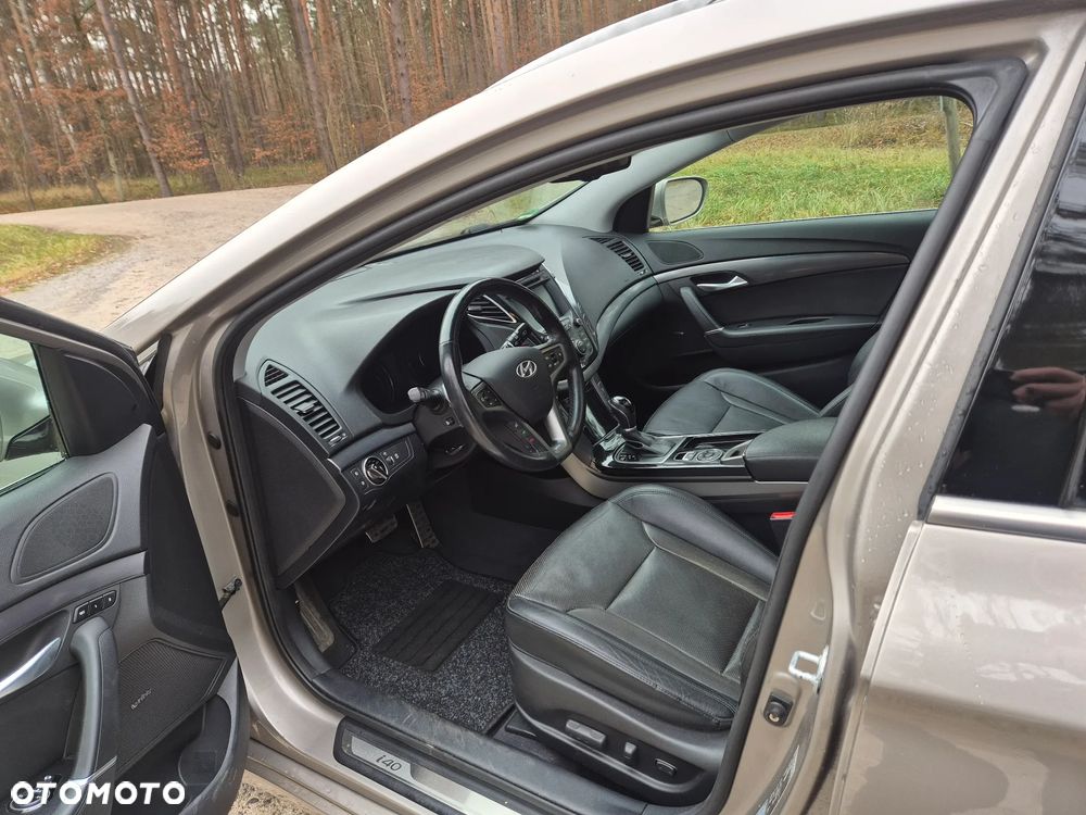 Hyundai i40 Kombi blue 1.7 CRDi DCT Premium - 17