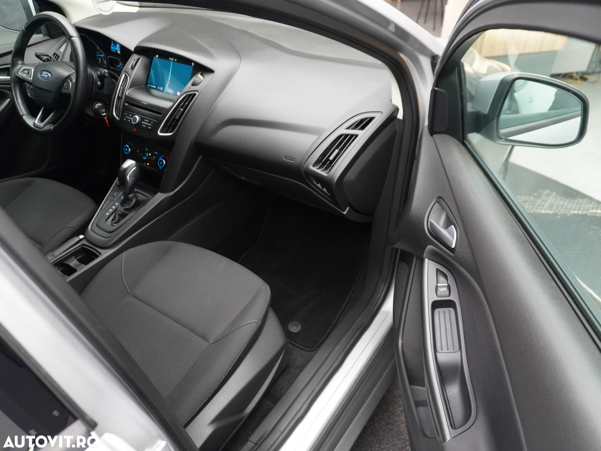 Ford Focus Turnier 1.5 EcoBlue Start-Stopp-System Aut. COOL&CONNECT - 40