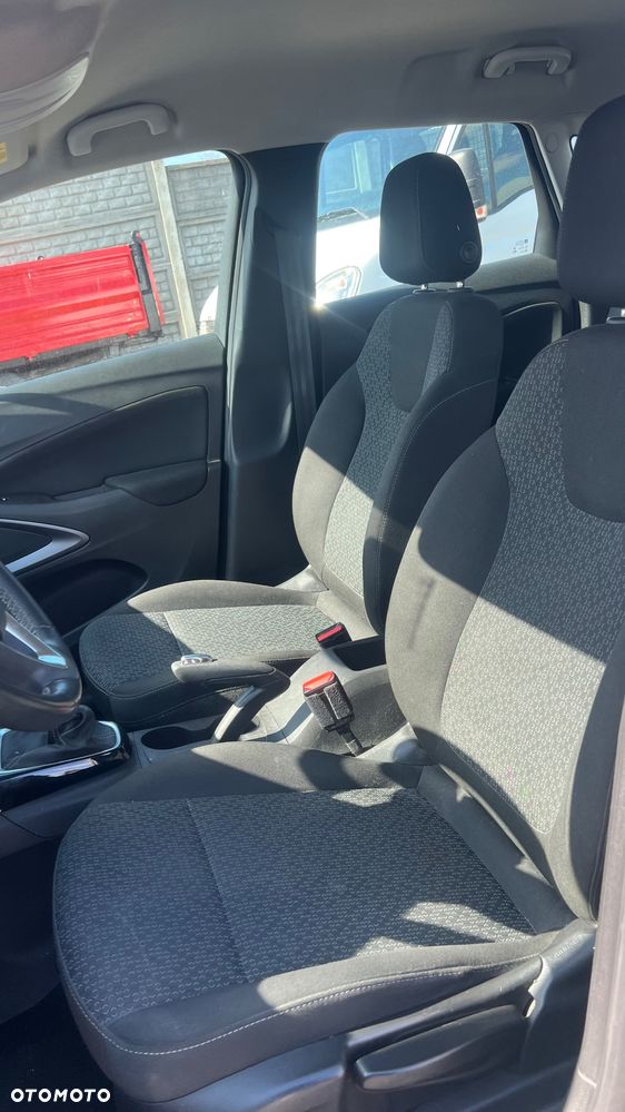 Opel Crossland X - 6