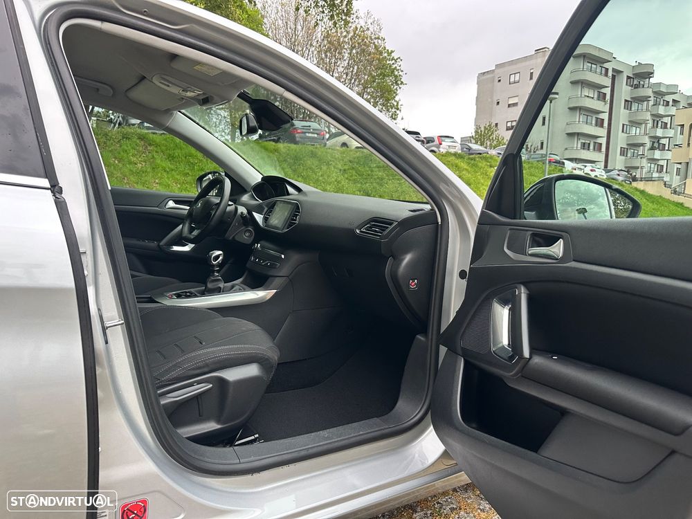 Peugeot 308 e-HDi FAP 115 Stop&Start Allure - 34