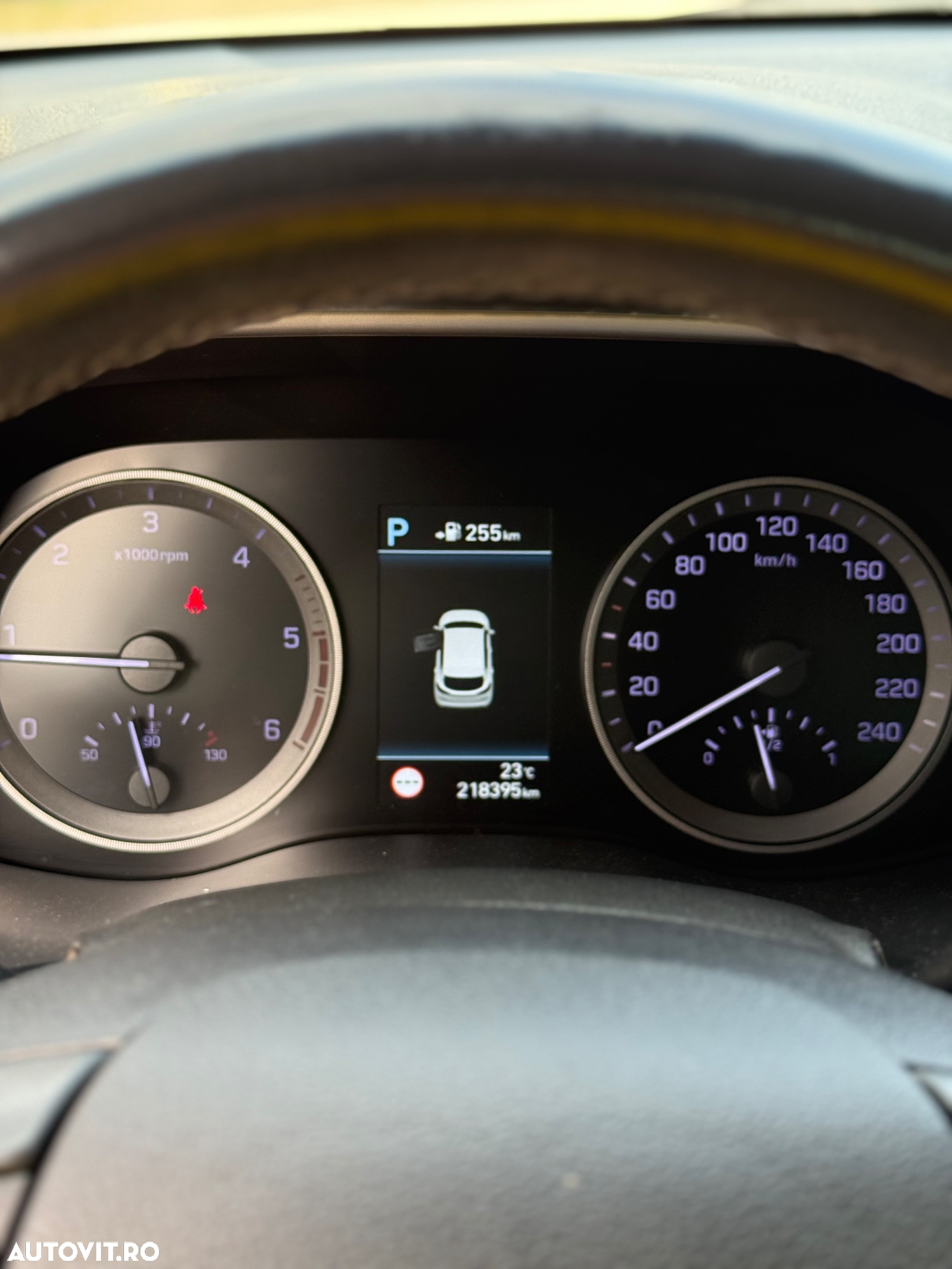 Hyundai Tucson 2.0 CRDI 4WD 8AT Luxury - 10