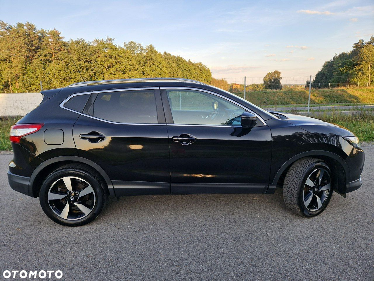 Nissan Qashqai - 2