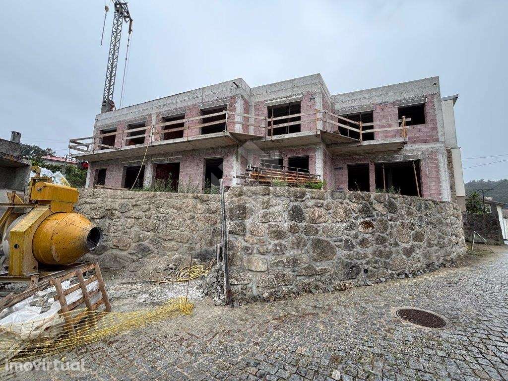 Venda Moradia Gaveto T3 Nova em Lamas, Braga - Condomínio Fechado - Grande imagem: 5/29