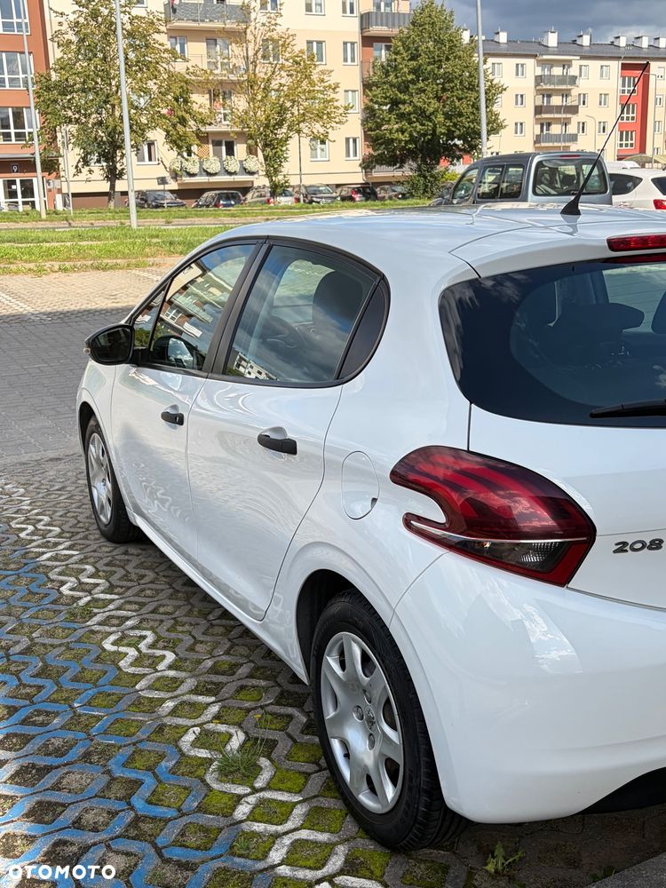 Peugeot 208 - 3