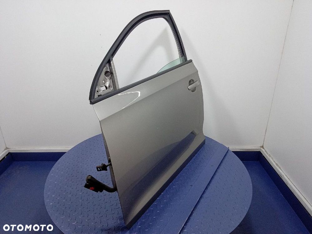 SEAT TOLEDO IV 12- DRZWI PRZÓD LEWE  LF8H - 3