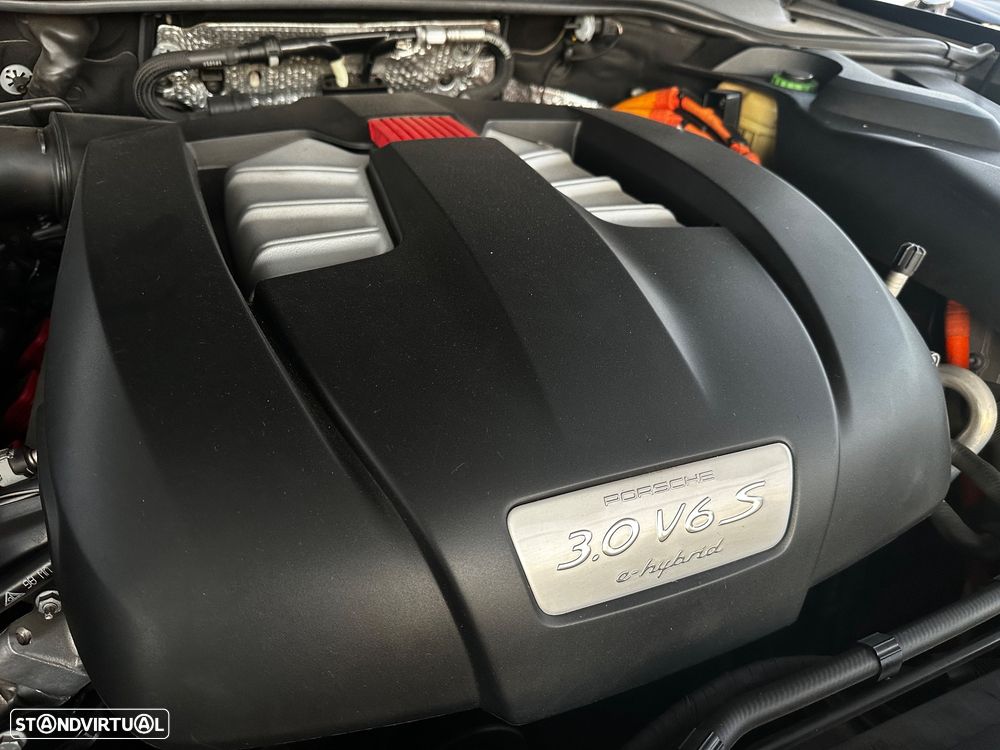 Porsche Cayenne - 15