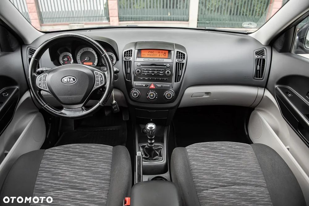 Kia Ceed 1.4 CVVT LX Basis - 22