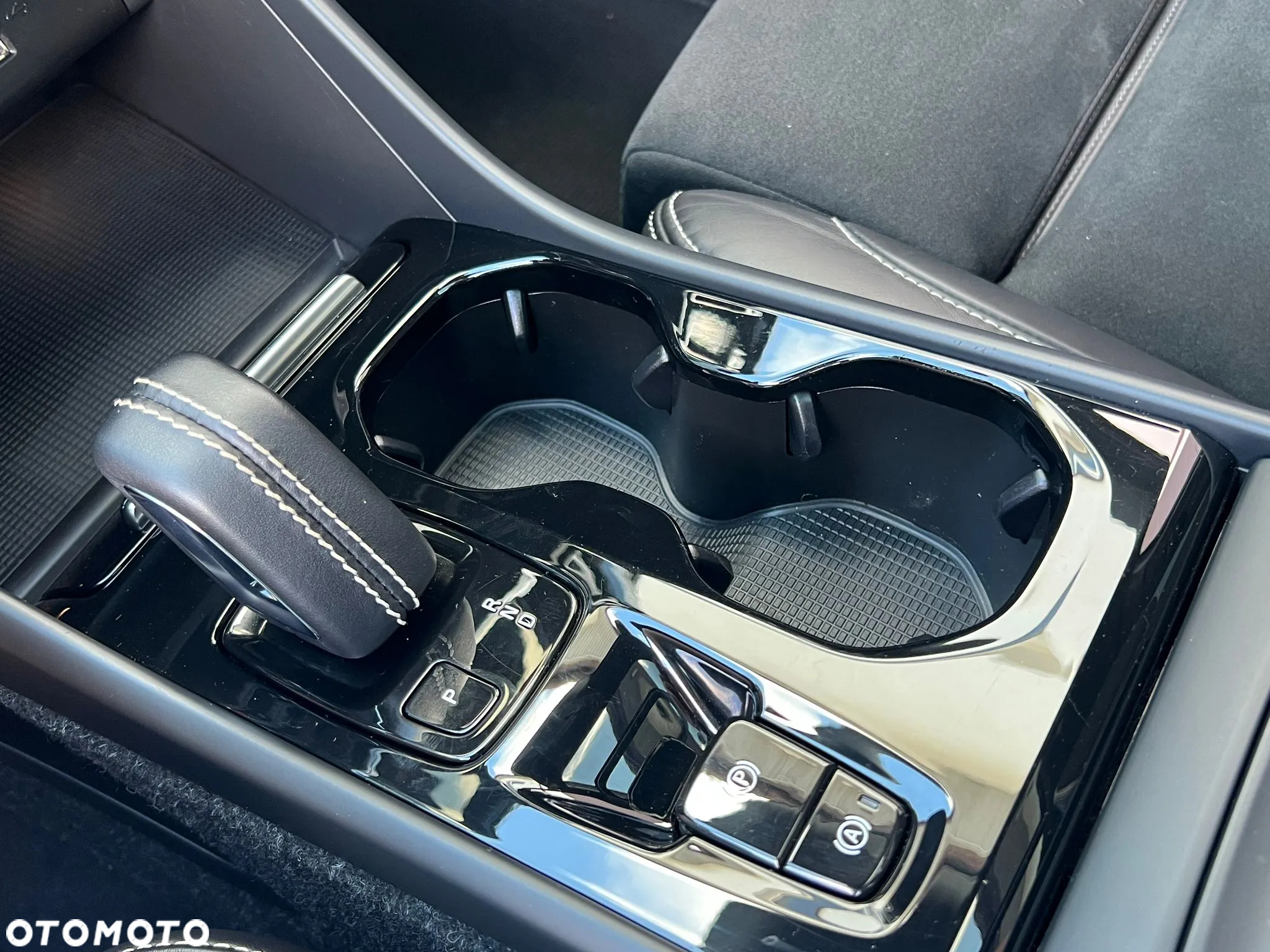 Volvo XC 40 - 24