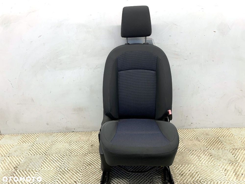 FOTEL PRAWY PRZÓD  NISSAN QASHQAI / QASHQAI +2 I (J10, NJ10, JJ10E) 2006 - 2014 1.6 84 kW [114 KM] - 1