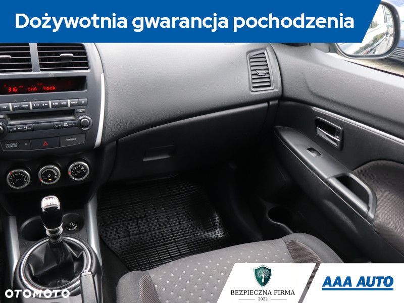 Mitsubishi ASX - 9