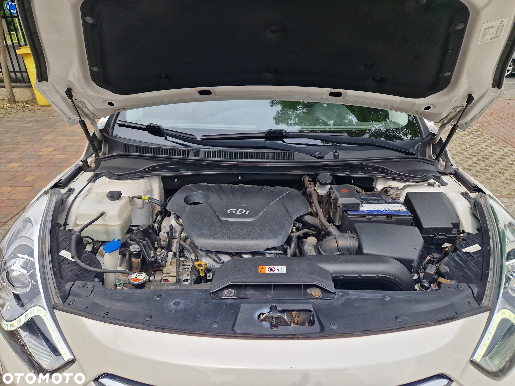 Hyundai i40 Kombi blue 1.6 Family+ - 14