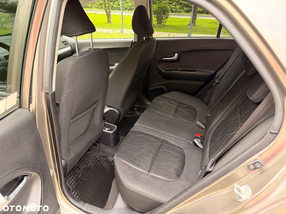 Kia Picanto - 8