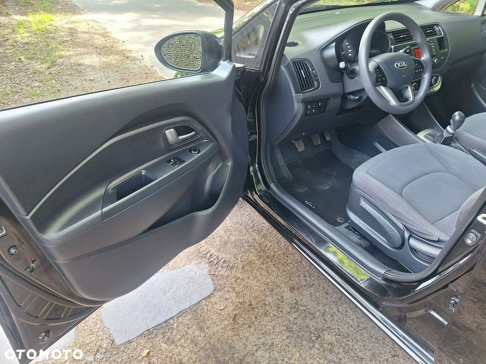 Kia Rio 1.4 Edition 7 - 9