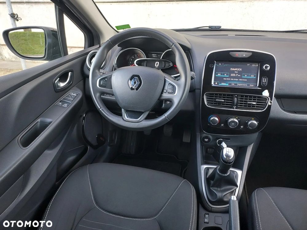 Renault Clio 1.2 16V Limited - 29