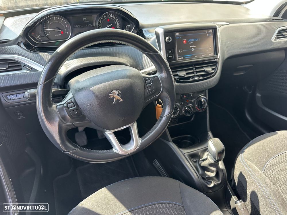 Peugeot 208 1.6 BlueHDi Style - 18