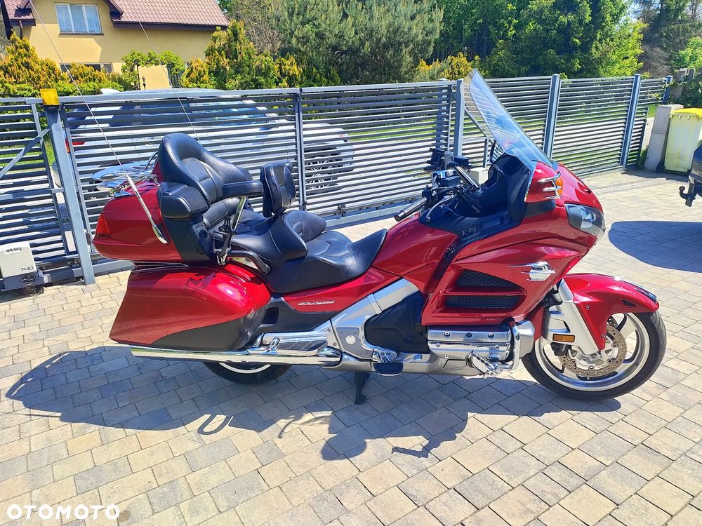Honda GL - 5