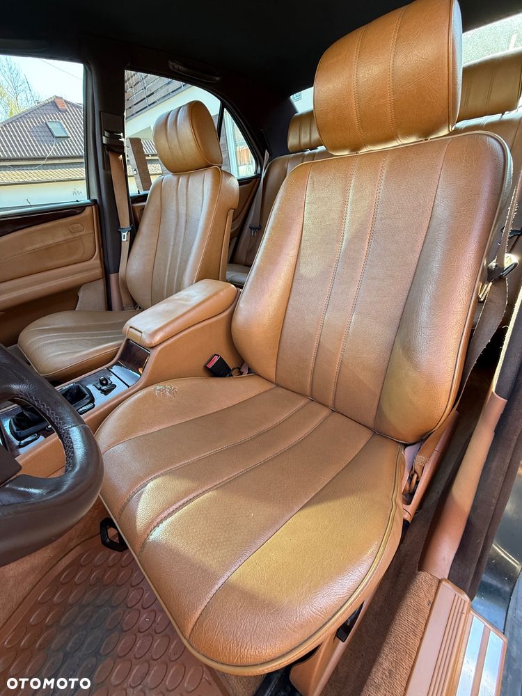 Mercedes-Benz Klasa E - 11