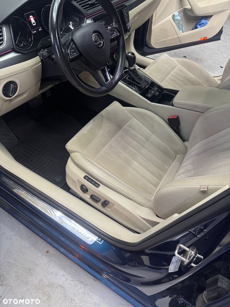 Skoda Superb 2.0 TDI DSG Style - 14