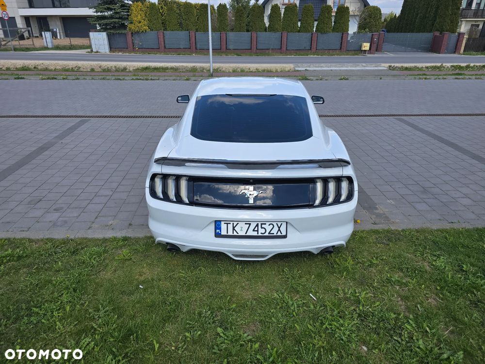 Ford Mustang 3.7 V6 - 14