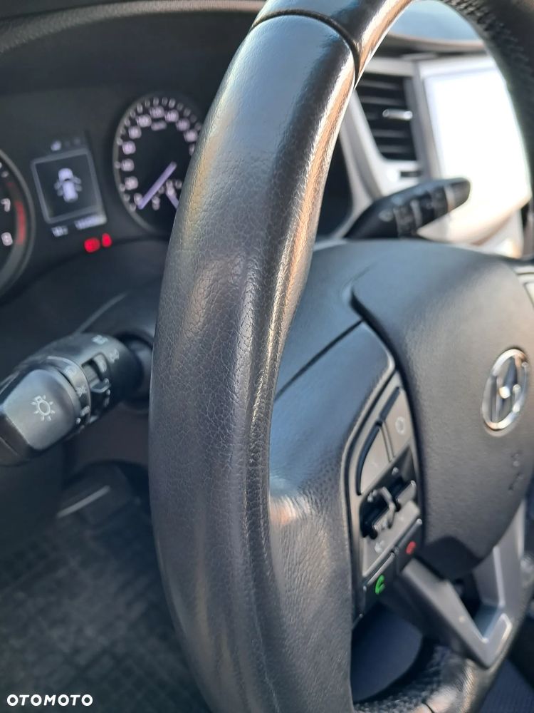 Hyundai Tucson 1.6 GDI BlueDrive Comfort 2WD - 16