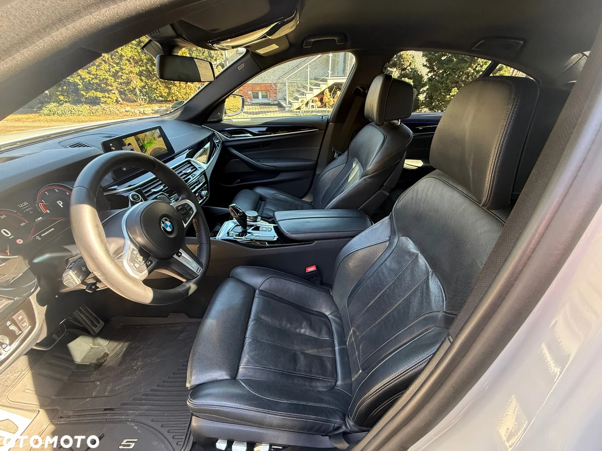 BMW Seria 5 520d M Sport - 28