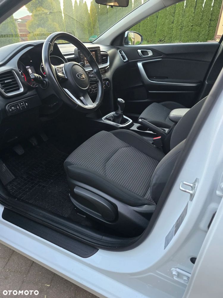 Kia Ceed 1.4 Vision - 16