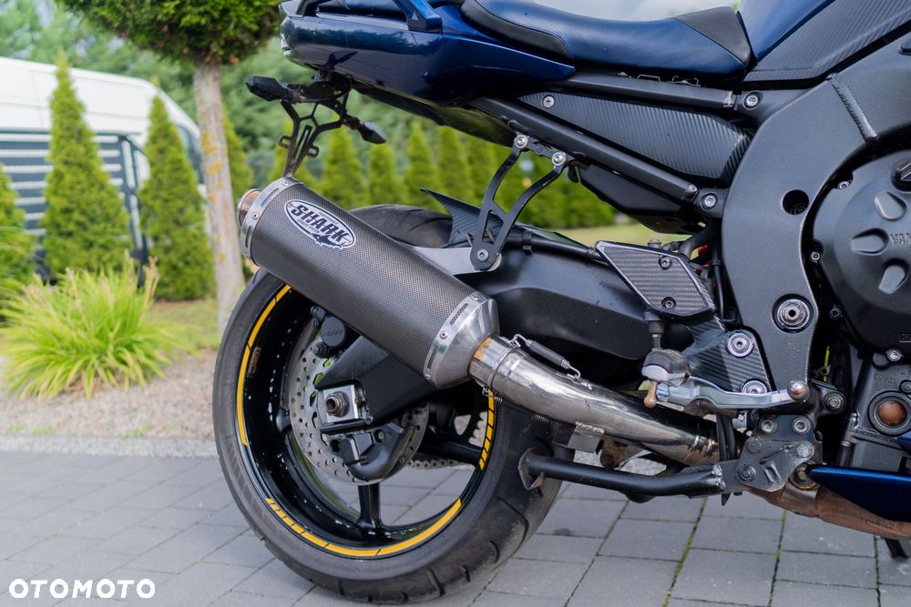 Yamaha FZ - 15