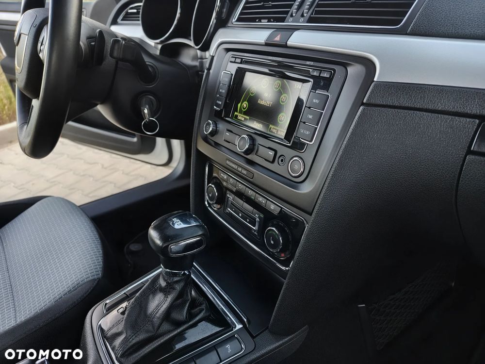 Skoda Superb 2.0 TDI DSG Ambition - 36