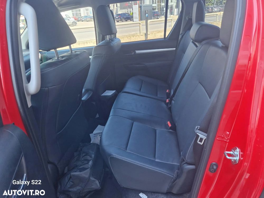Toyota Hilux 2.8D 204CP 4x4 Double Cab AT Executive Color Edition - 18