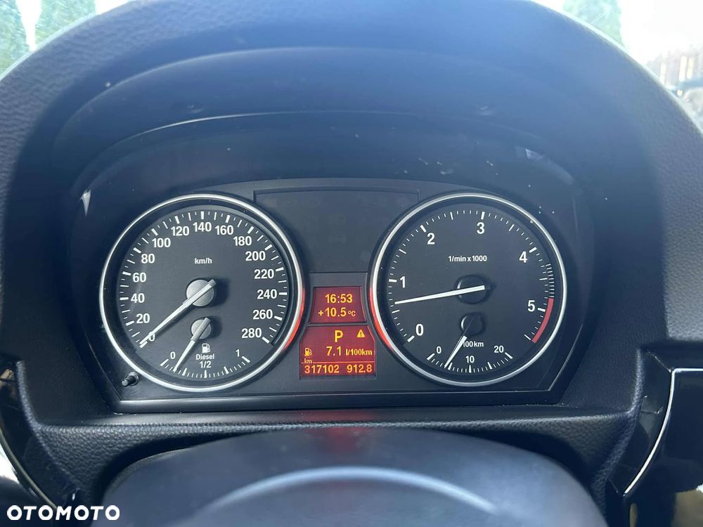 BMW Seria 3 330d Coupe - 11