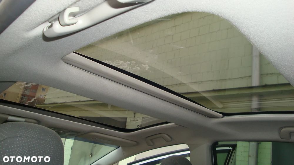 Toyota Prius+ 1.8 HSD Active - 19