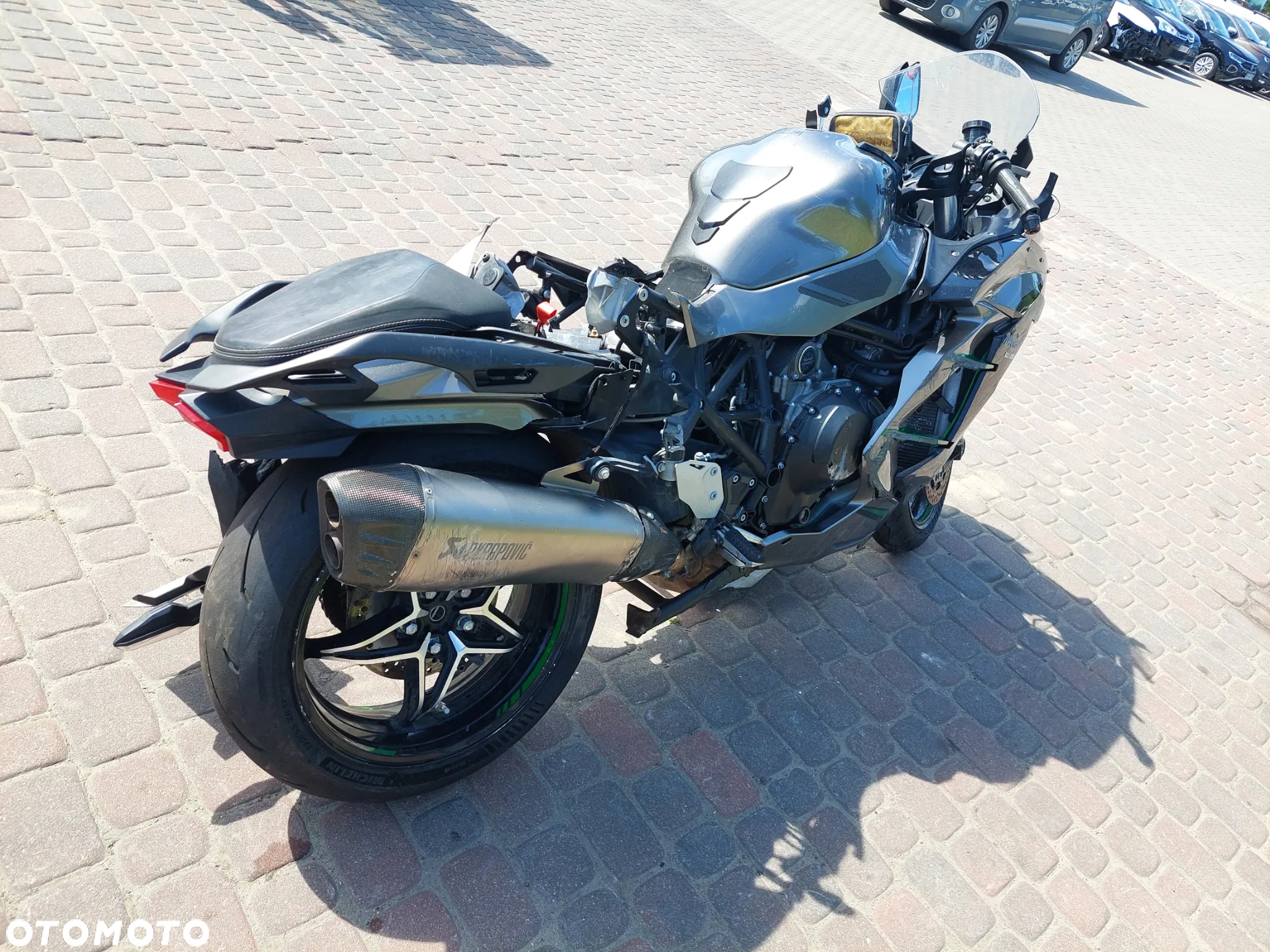 Kawasaki Ninja H2 SX - 5